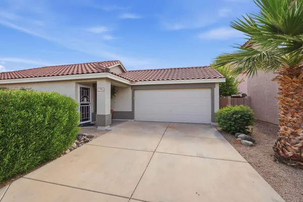$2,295 | 714 East Michigan Avenue, Phoenix, AZ 85022