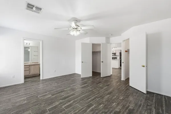 $2,295 | 714 East Michigan Avenue, Phoenix, AZ 85022