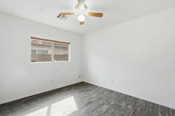 $2,295 | 714 East Michigan Avenue, Phoenix, AZ 85022