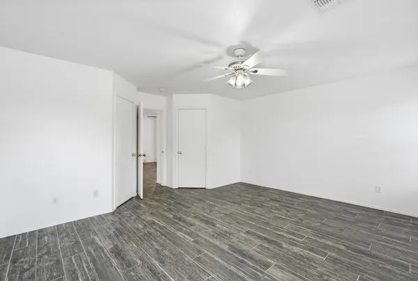 $2,295 | 714 East Michigan Avenue, Phoenix, AZ 85022