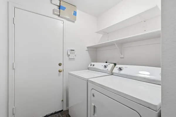 $2,295 | 714 East Michigan Avenue, Phoenix, AZ 85022