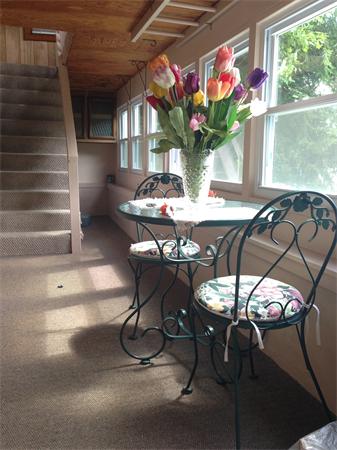 17 Adams Road Sturbridge, MA 01566 - Photo 23 of 25 a dining room with furniture and window