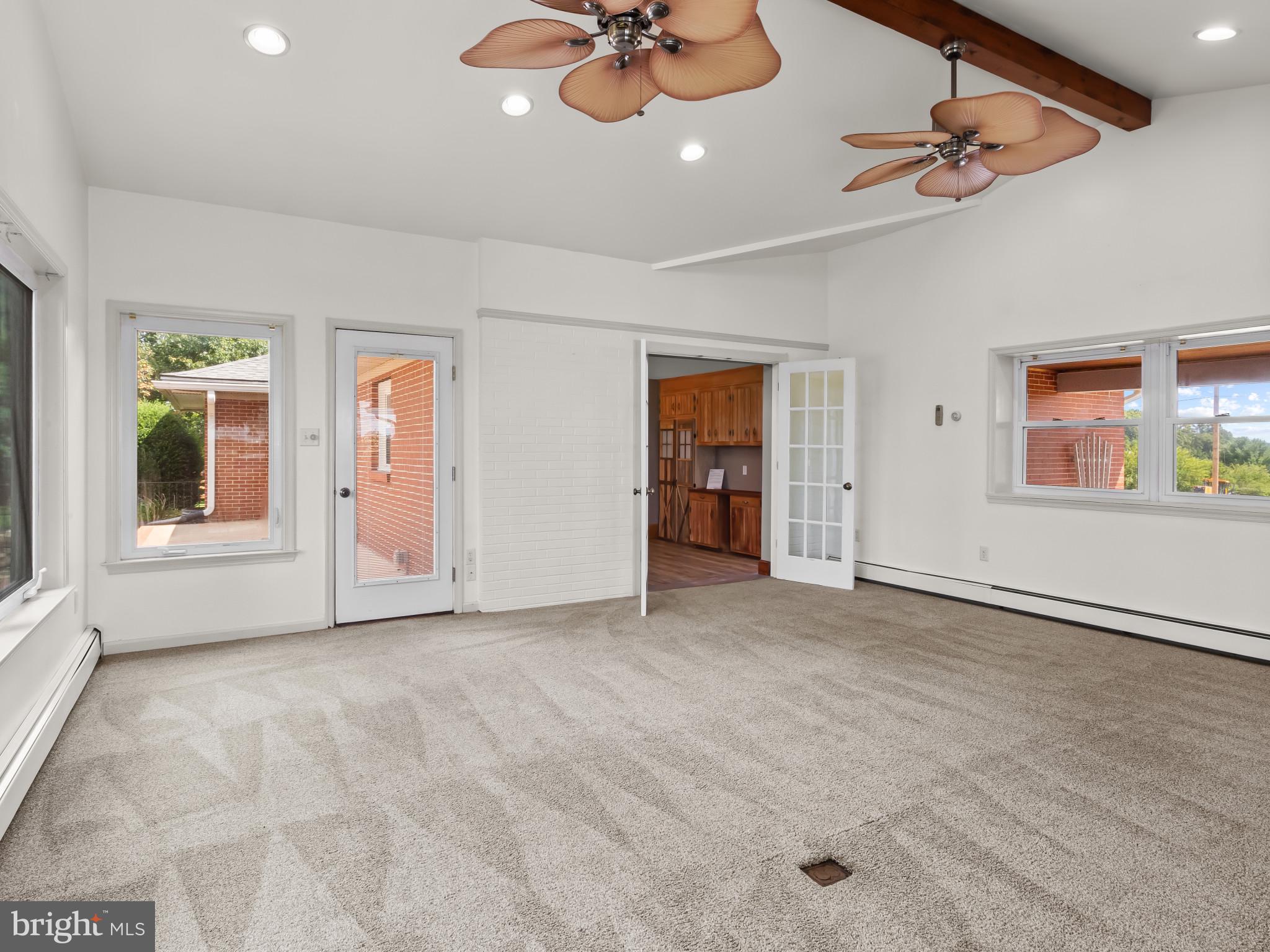 14958 New Windsor Road New Windsor, MD 21776 - Photo 27 of 38 Great Room