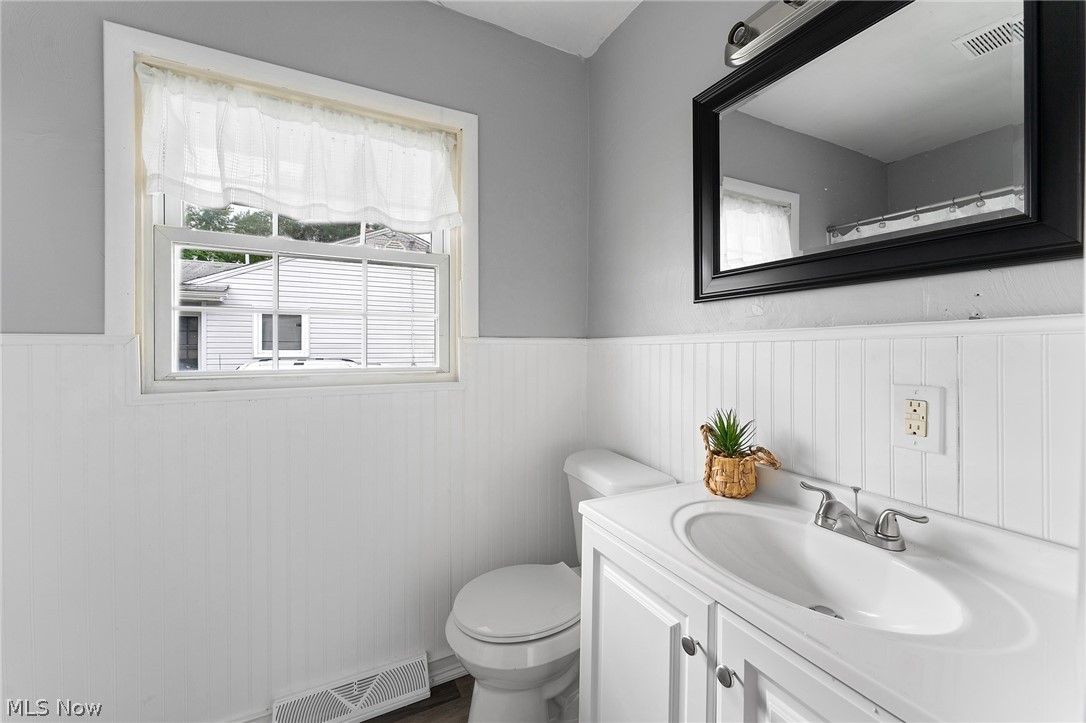 1745 Mathews Road Youngstown, OH 44514 - Photo 17 of 19 Gallery Image 17