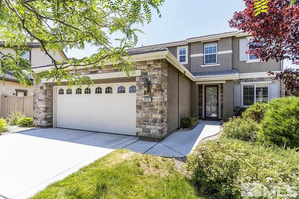 10797 Grayslake Drive Reno, NV 89521 - Photo 2 of 25 Photo 2