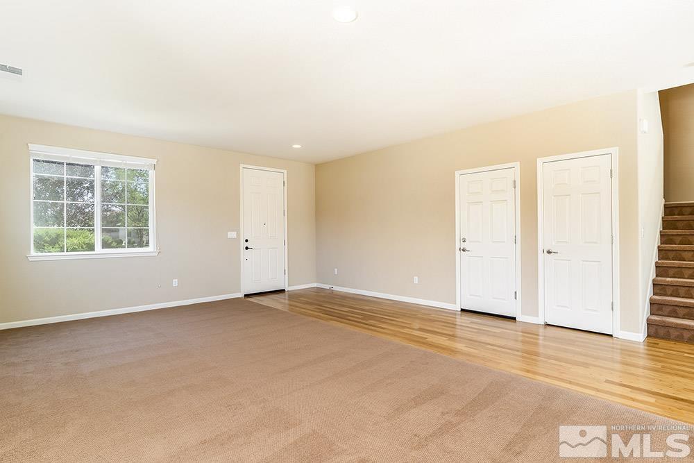 10797 Grayslake Drive Reno, NV 89521 - Photo 4 of 25 Photo 4