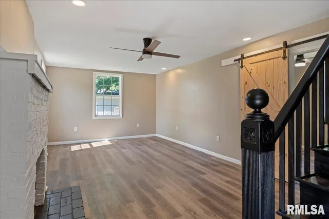 $145,000 | 116 East Ctr Street, Mount Auburn, IL 62547