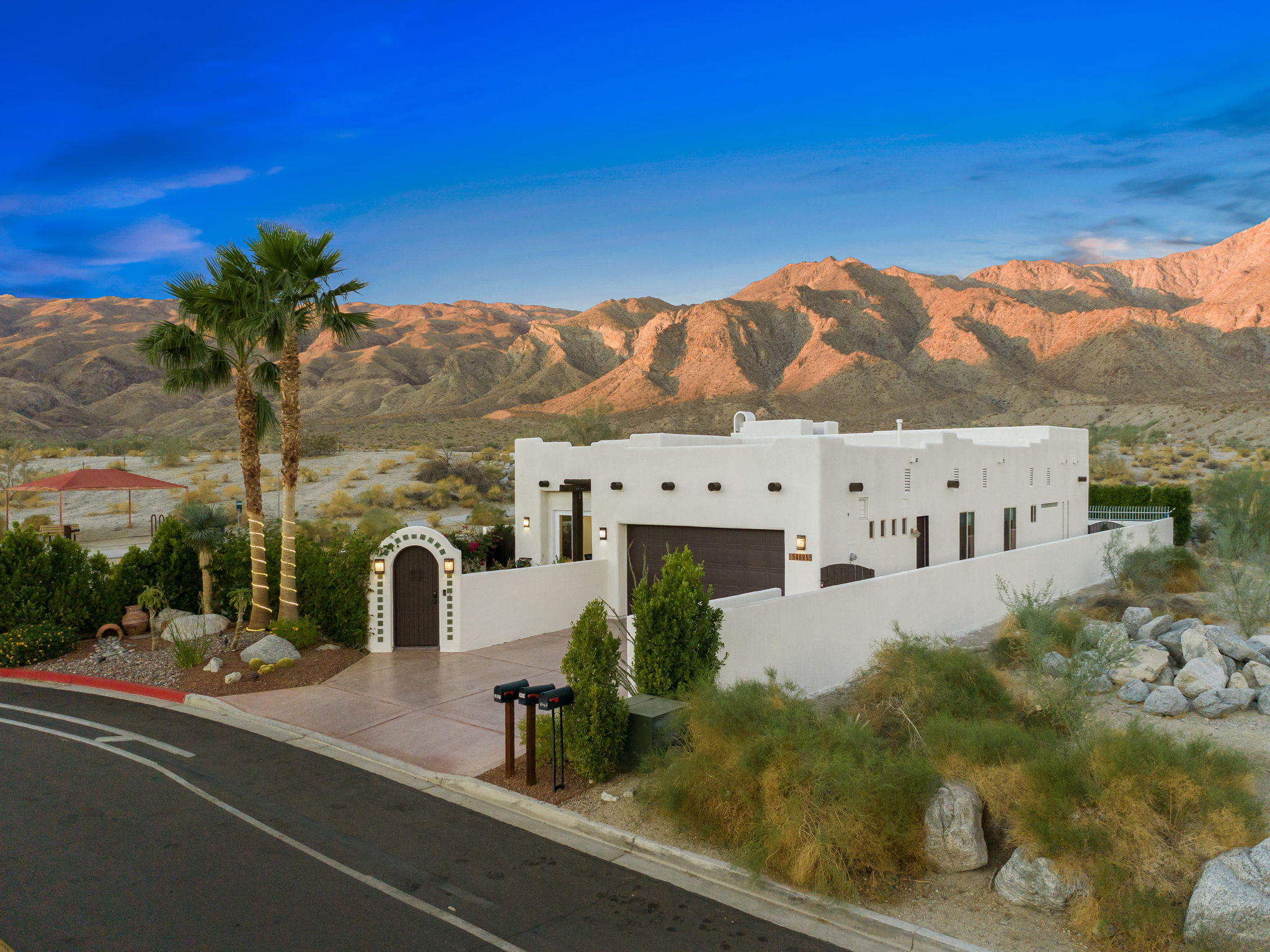 54885 Avenida Madero La Quinta, CA 92253 - Photo 1 of 56 18-web-or-mls-RSMadero1120_018