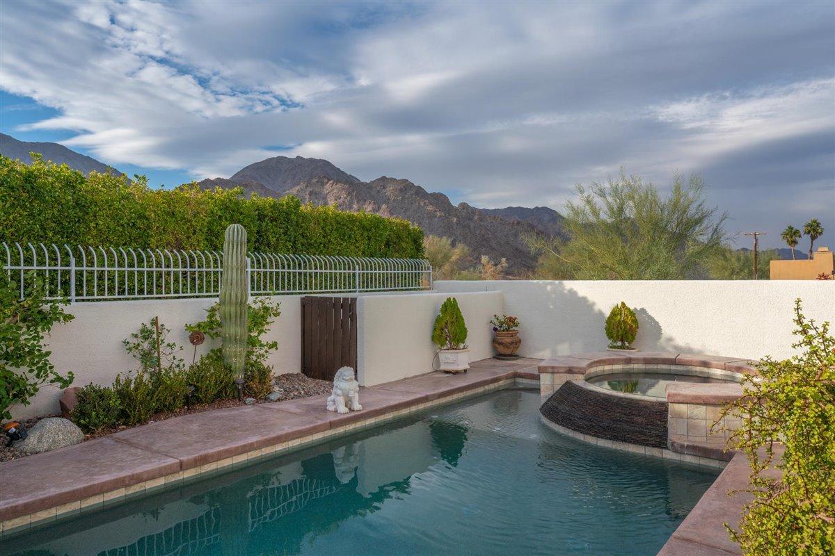54885 Avenida Madero La Quinta, CA 92253 - Photo 12 of 56 21-Photo-21