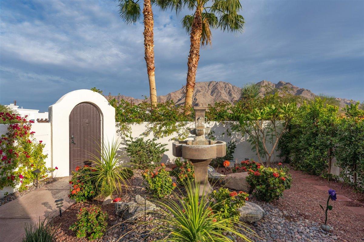 54885 Avenida Madero La Quinta, CA 92253 - Photo 7 of 56 16-Photo-16