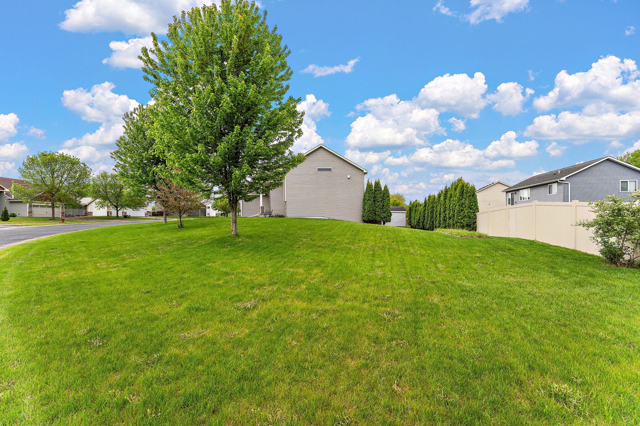 12012 Mayview Cove Lindstrom, MN 55045 - Photo 3 of 32