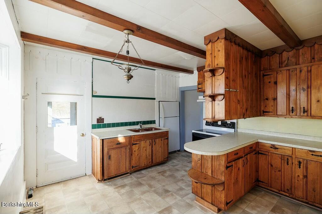 357 State Road Great Barrington, MA 01230 - Photo 3 of 40 Kitchen