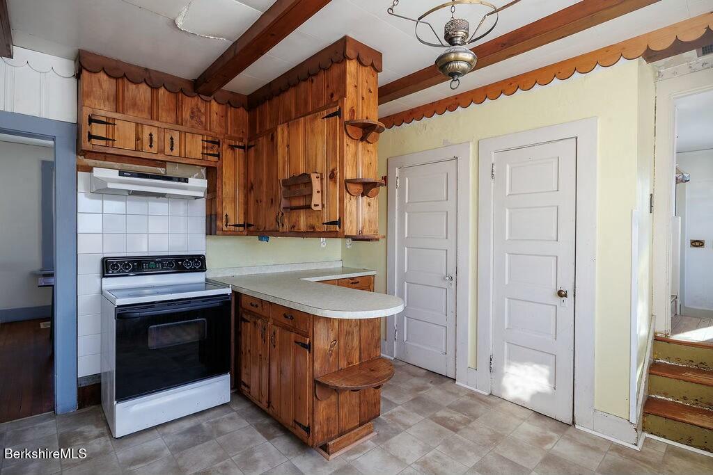 357 State Road Great Barrington, MA 01230 - Photo 4 of 40 Kitchen