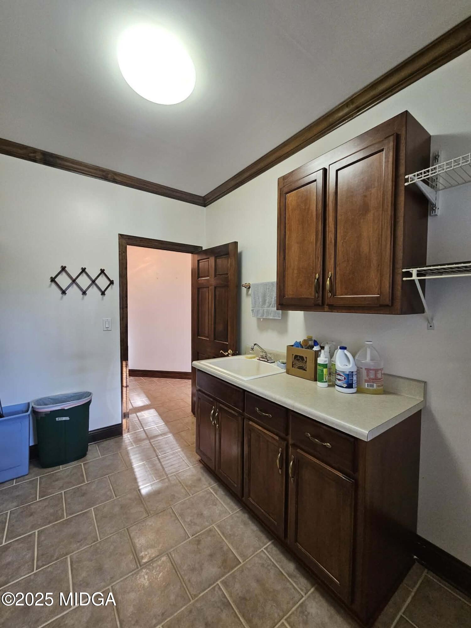 103 Oakview Circle Gray, GA 31032 - Photo 39 of 61 a kitchen with a cabinets and outdoor view