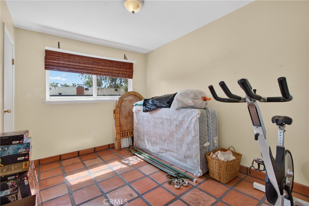 3395 Santa Cruz Drive Riverside, CA 92507 - Photo 27 of 35