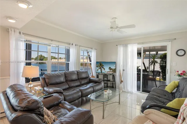 $379,900 | 112 Lake Shore Drive, Pembroke Park, FL 33009