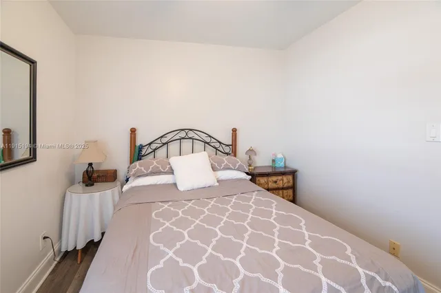 $379,900 | 112 Lake Shore Drive, Pembroke Park, FL 33009