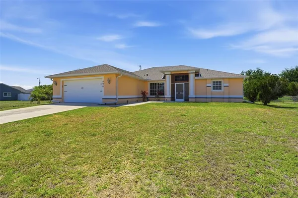 $389,000 | 928 Northwest 5th Place, Cape Coral, FL 33993