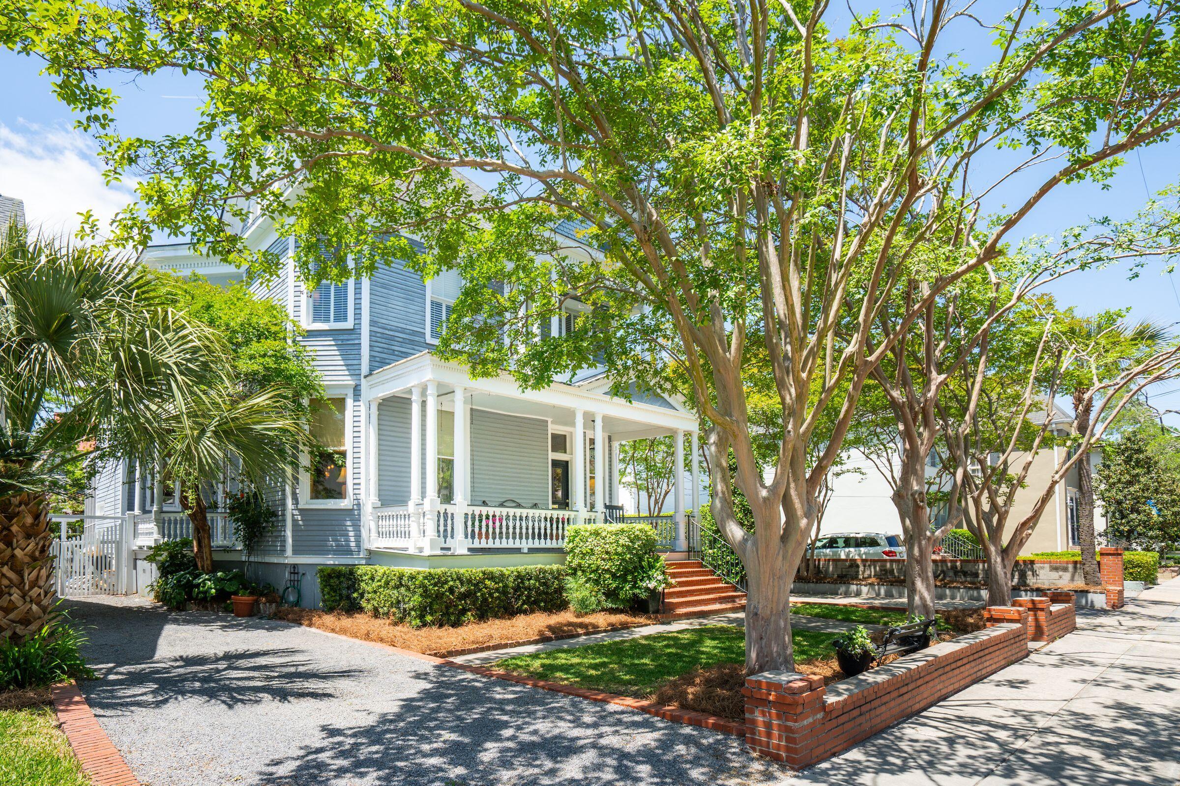15 Rutledge Avenue Charleston, SC 29401 - Photo 1 of 70 Front of House