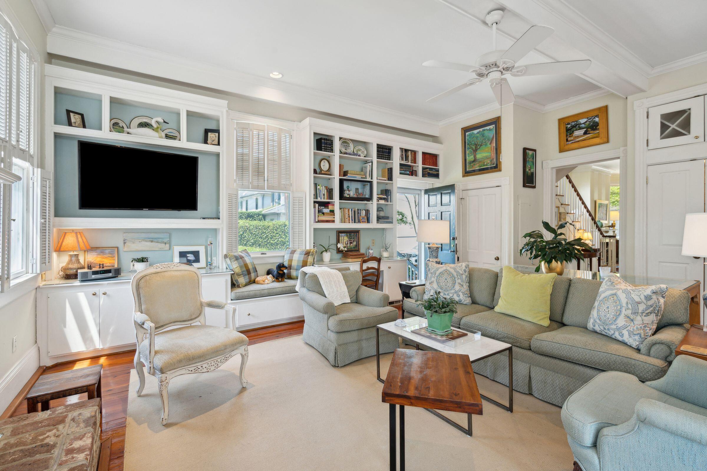 15 Rutledge Avenue Charleston, SC 29401 - Photo 32 of 70 Living Room
