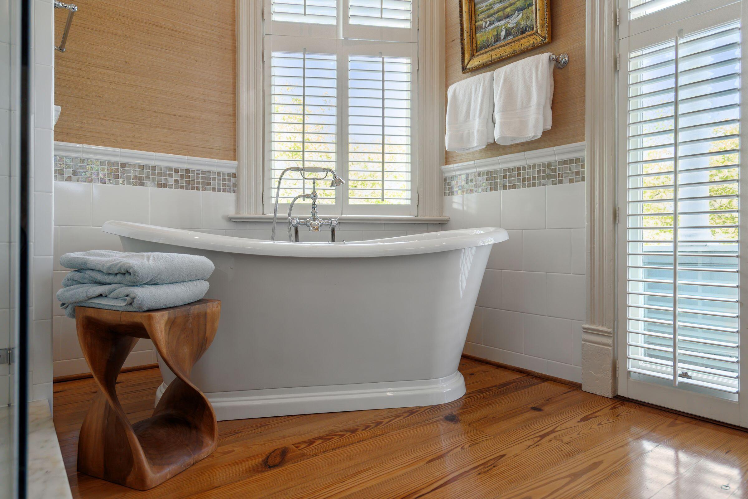 15 Rutledge Avenue Charleston, SC 29401 - Photo 44 of 70 Primary En Suite Bathroom