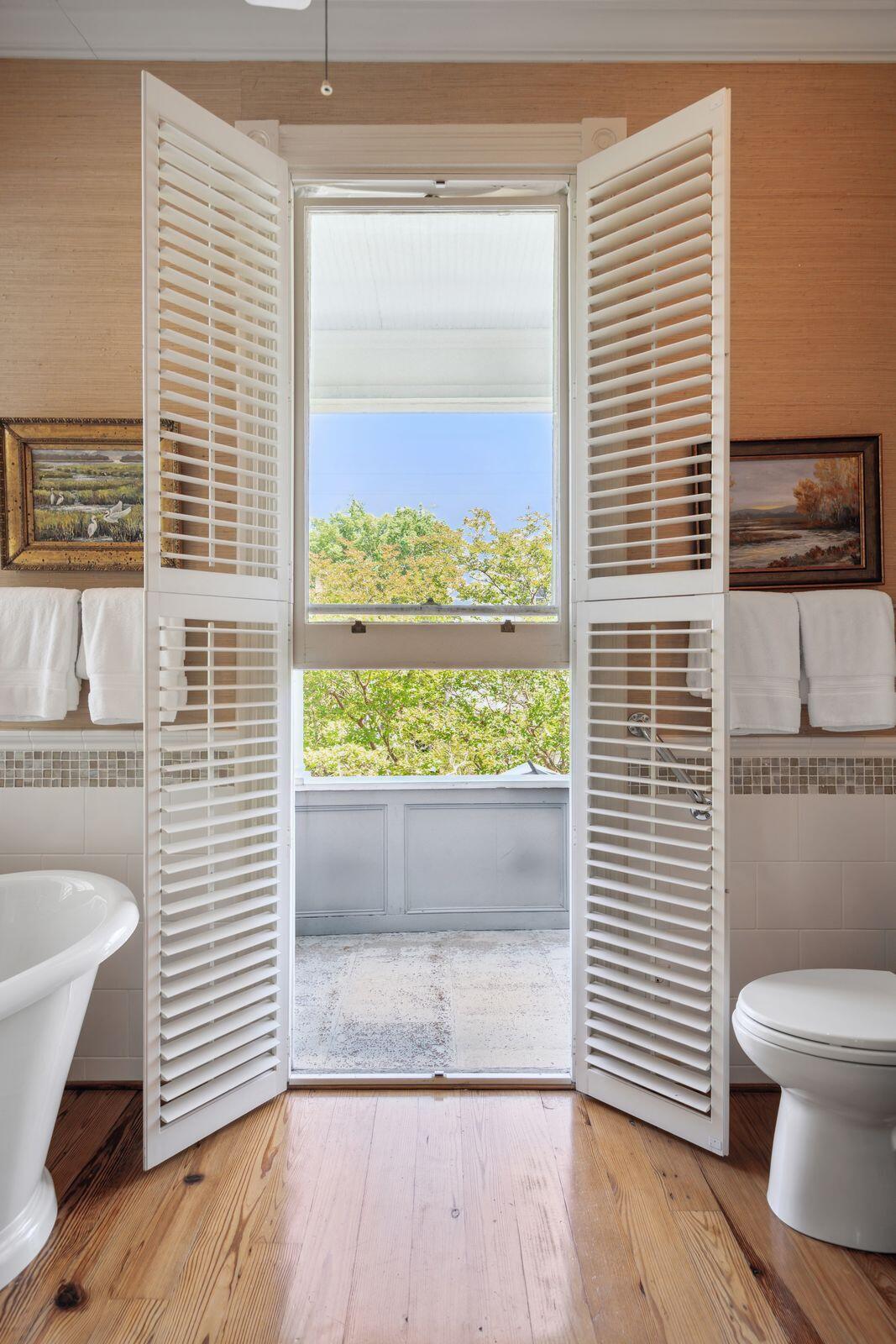 15 Rutledge Avenue Charleston, SC 29401 - Photo 45 of 70 Primary En Suite Bathroom