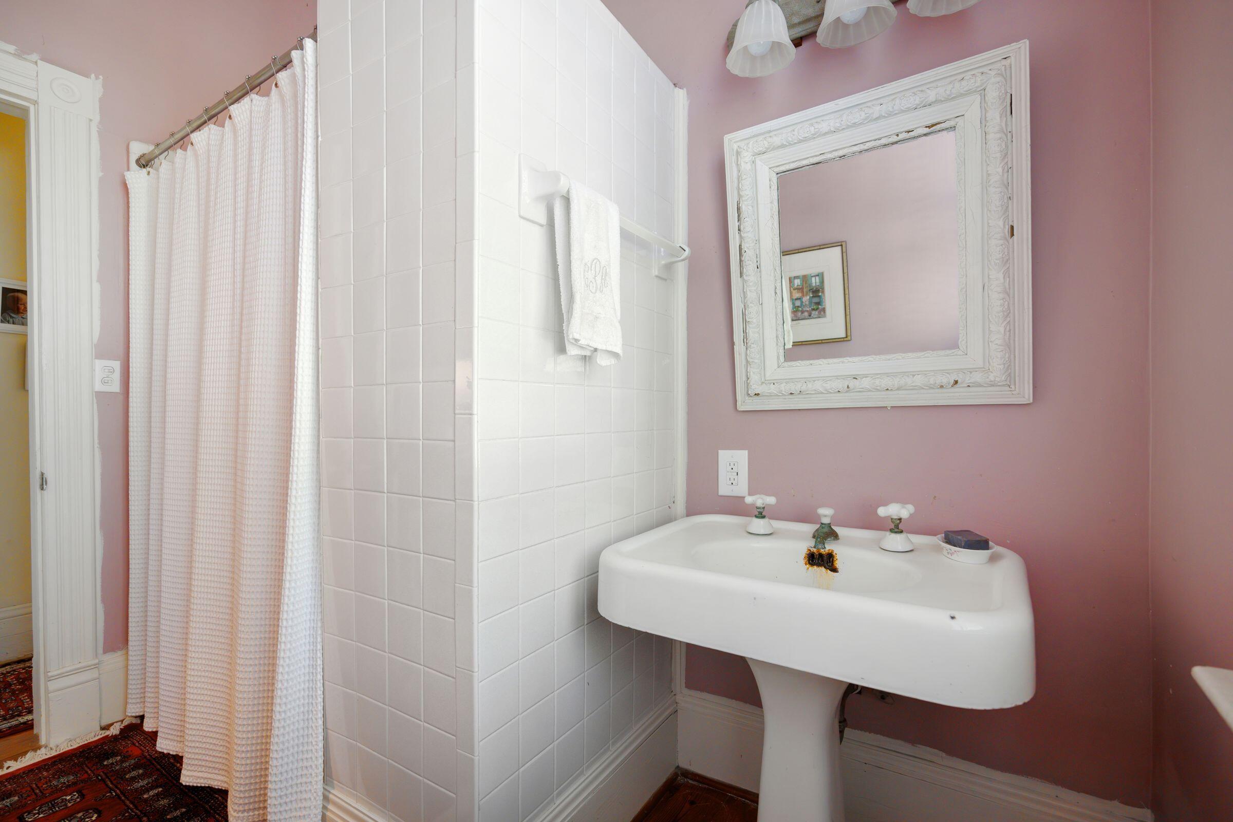 15 Rutledge Avenue Charleston, SC 29401 - Photo 51 of 70 Guest Bathroom