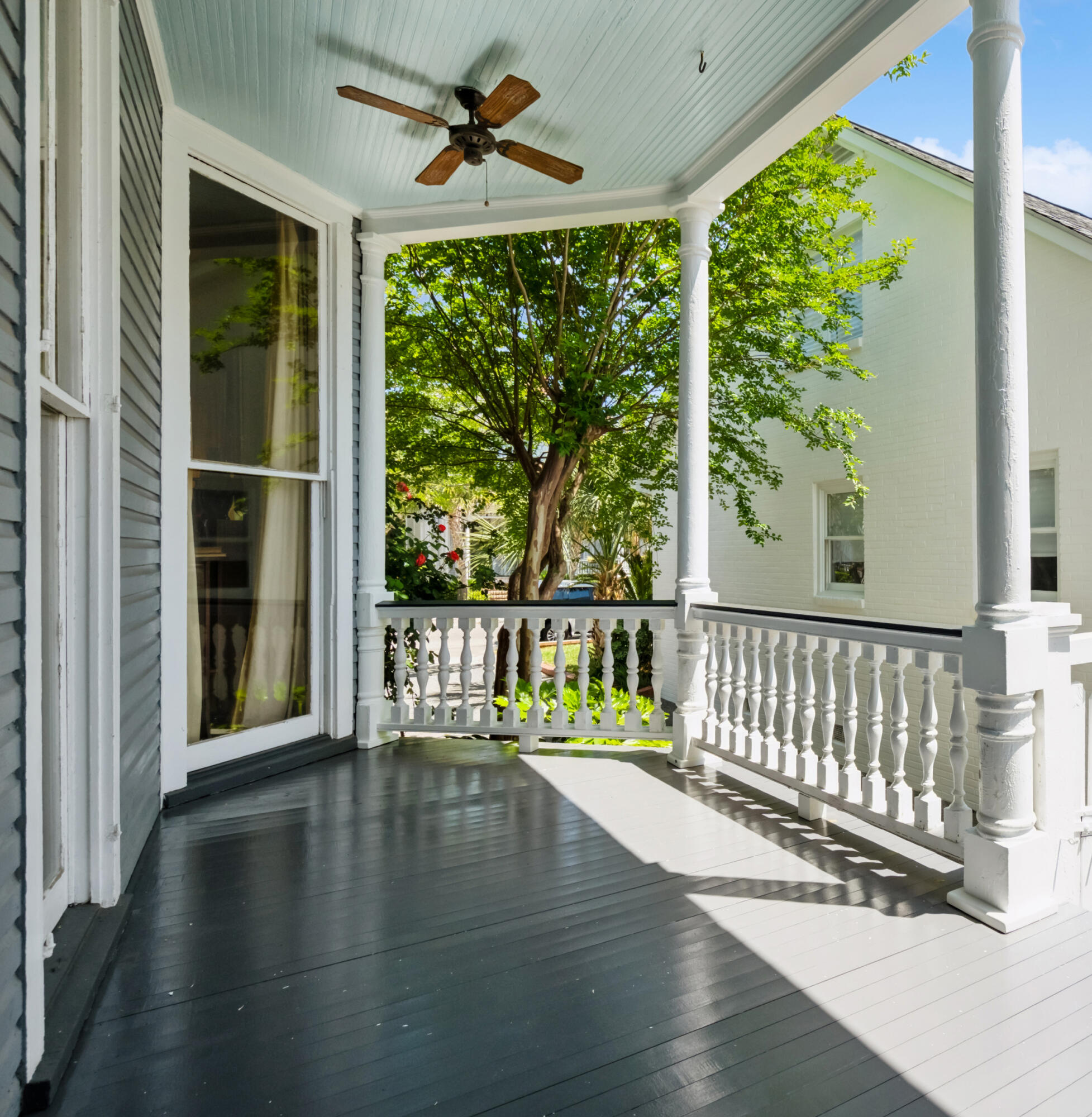 15 Rutledge Avenue Charleston, SC 29401 - Photo 6 of 70 Front Porch