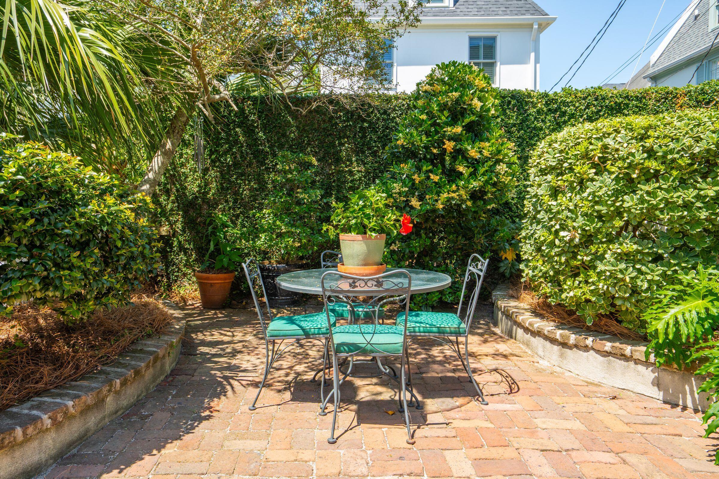 15 Rutledge Avenue Charleston, SC 29401 - Photo 65 of 70 Backyard Patio