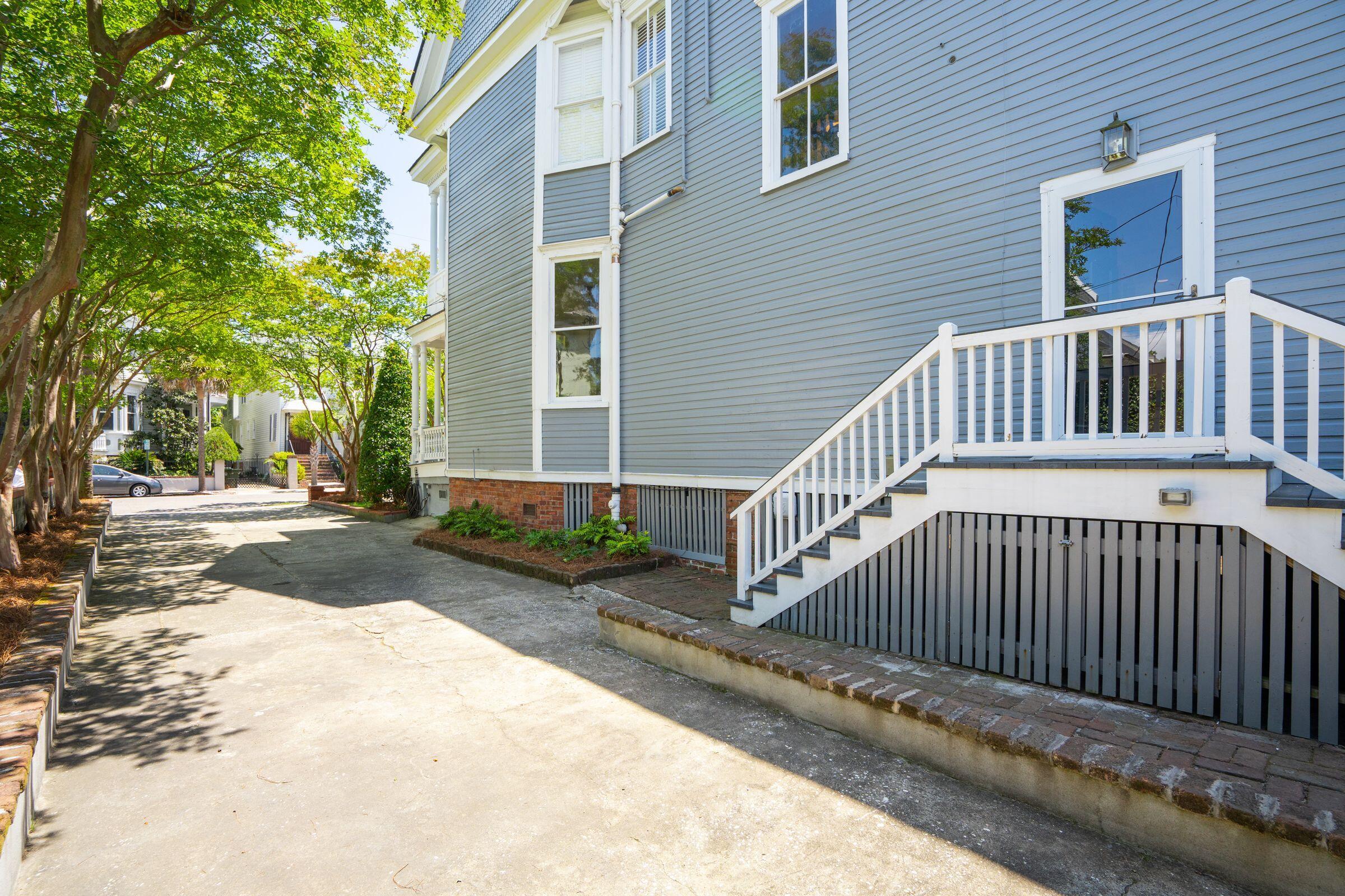15 Rutledge Avenue Charleston, SC 29401 - Photo 68 of 70 Driveway
