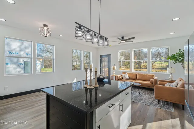 $360,000 | 3122 Boright Drive, Knoxville, TN 37917