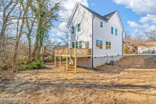 $360,000 | 3122 Boright Drive, Knoxville, TN 37917