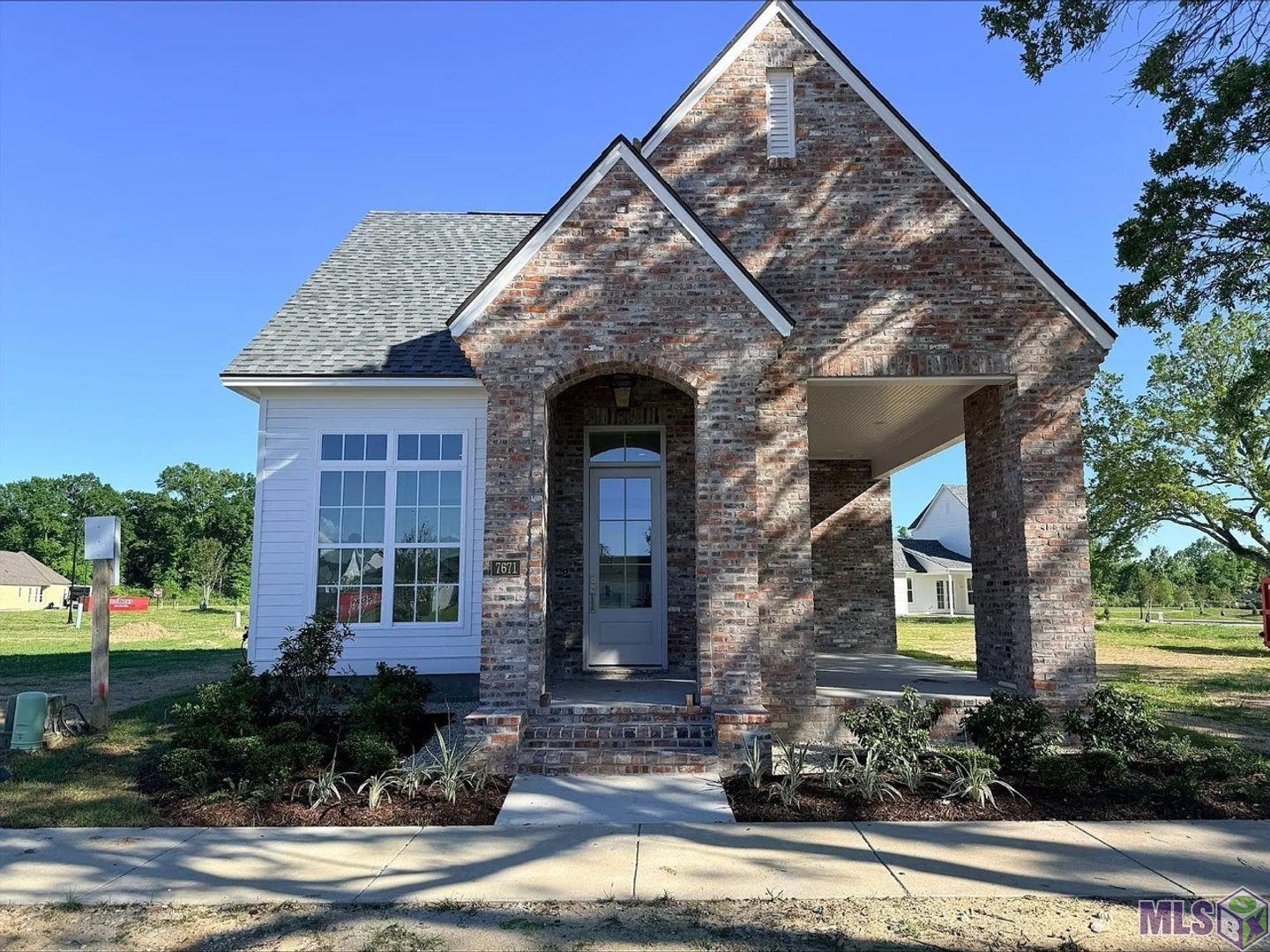 7671 Dearborne Drive Baton Rouge, LA 70817 - Photo 1 of 11