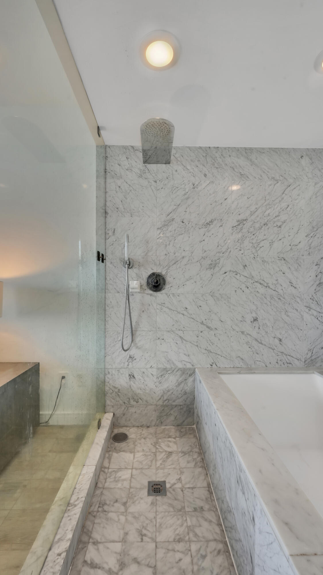 3131 Northeast 7th Avenue, Unit 2206 Miami, FL 33137 - Photo 25 of 39 DSC07090 copy