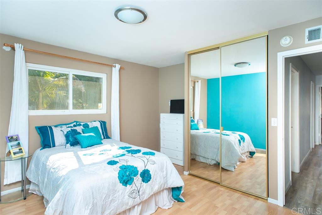 256 Blockton Road Vista, CA 92083 - Photo 11 of 25