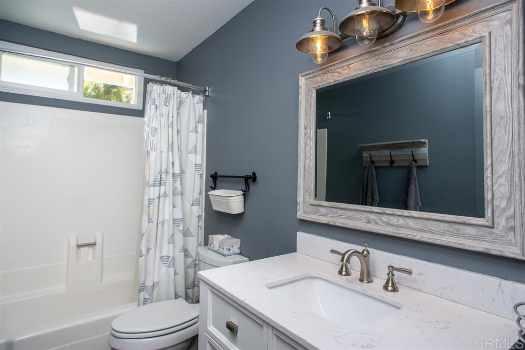 256 Blockton Road Vista, CA 92083 - Photo 13 of 25