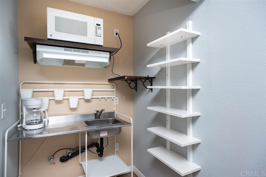 256 Blockton Road Vista, CA 92083 - Photo 16 of 25