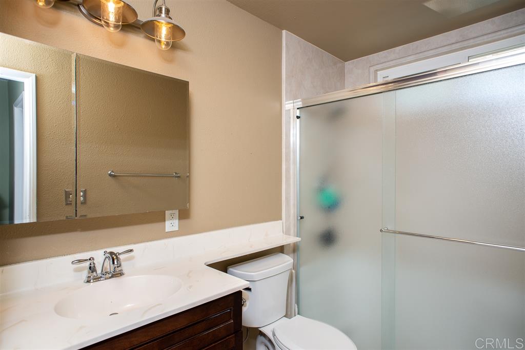 256 Blockton Road Vista, CA 92083 - Photo 10 of 25