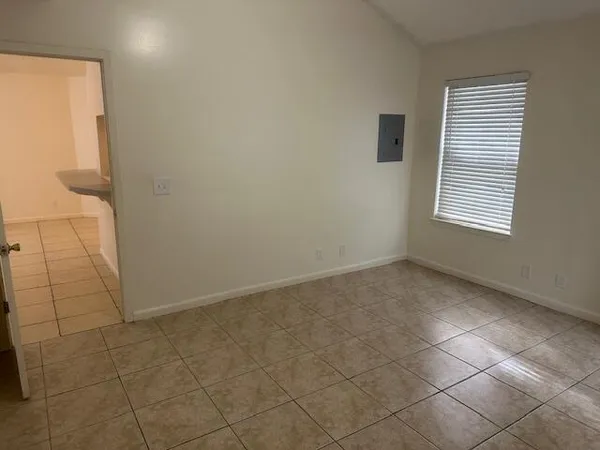 $1,200 | 6904 Sea Turtle Circle, Unit C, Navarre, FL 32566