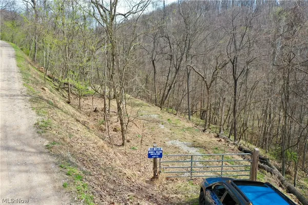 $69,900 | 1536 Jakes Fork, Arnoldsburg, WV 25234