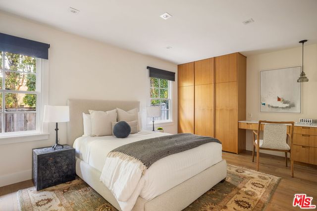 $9,998,000 | 13627 Sunset Boulevard, Pacific Palisades, CA 90272