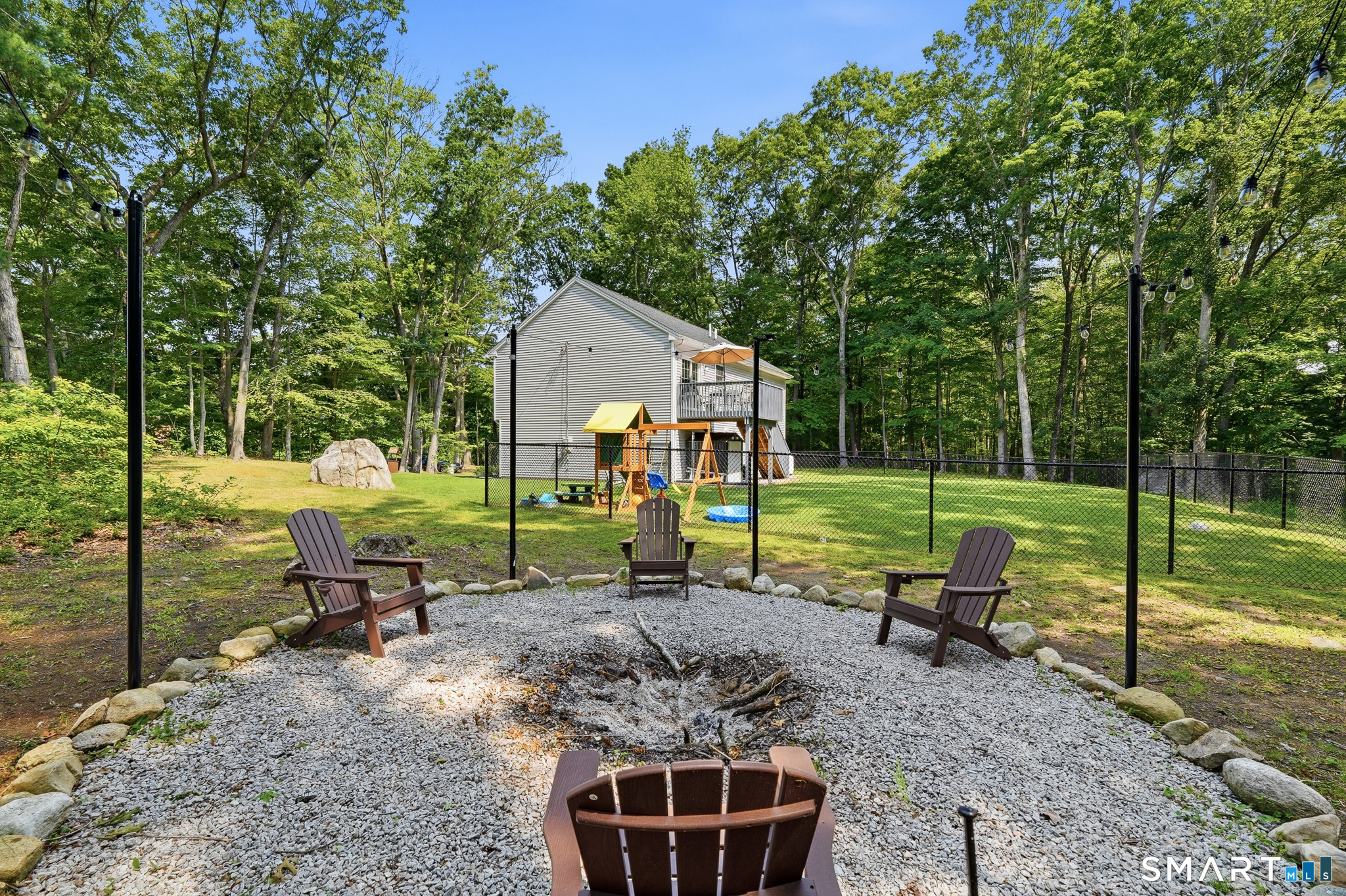 845 Old Colchester Road Montville, CT 06370 - Photo 32 of 38