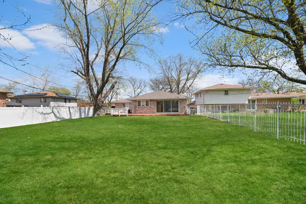 $269,873 | 16810 Greenwood Avenue, South Holland, IL 60473