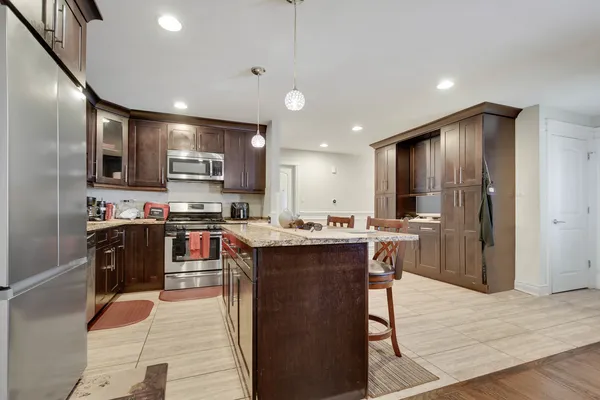 $269,873 | 16810 Greenwood Avenue, South Holland, IL 60473