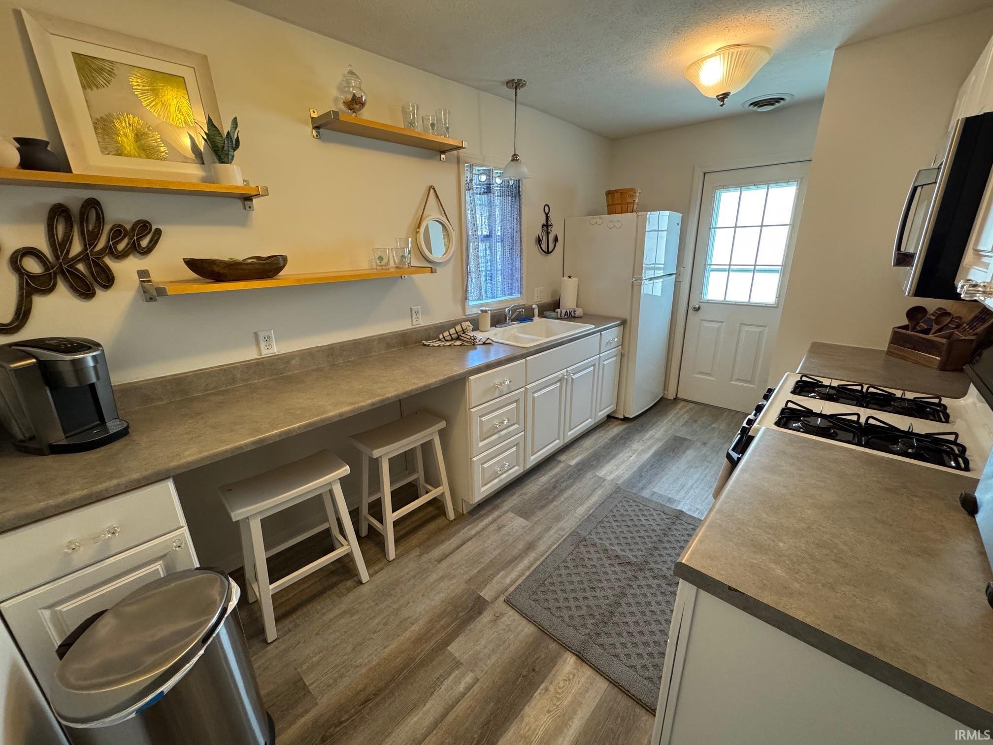 2338 West Side Road Rochester, IN 46975 - Photo 2 of 8 Gallery Image 2
