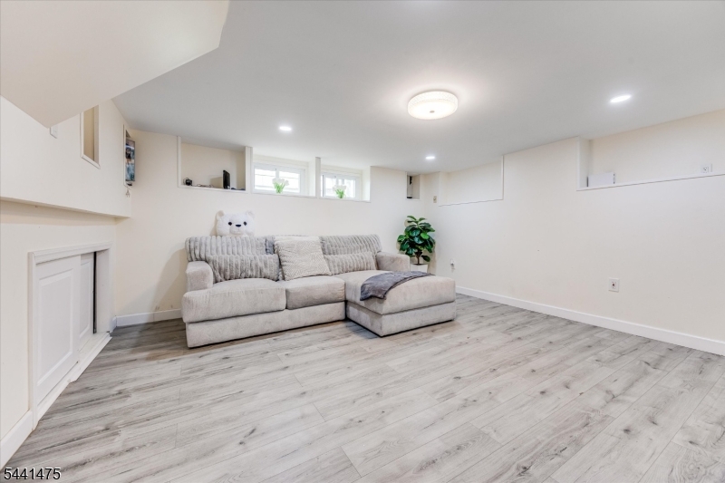20 Haller Road West Orange, NJ 07052 - Photo 26 of 28