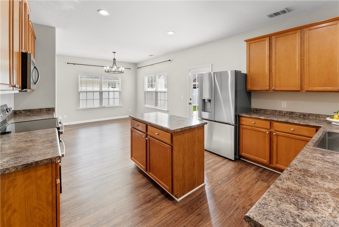 611 Dresler Road Rincon, GA 31326 - Photo 9 of 50 Kitchen/ Breakfast Room