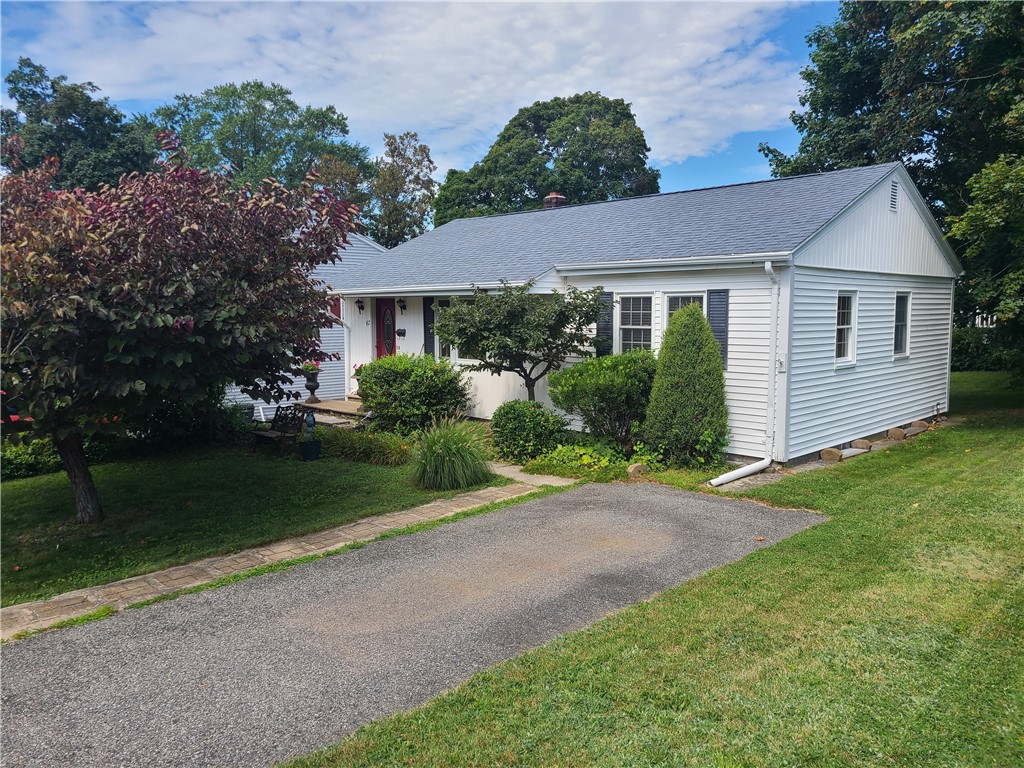 67 Harrison Street Cumberland, RI 02864 - Photo 2 of 27