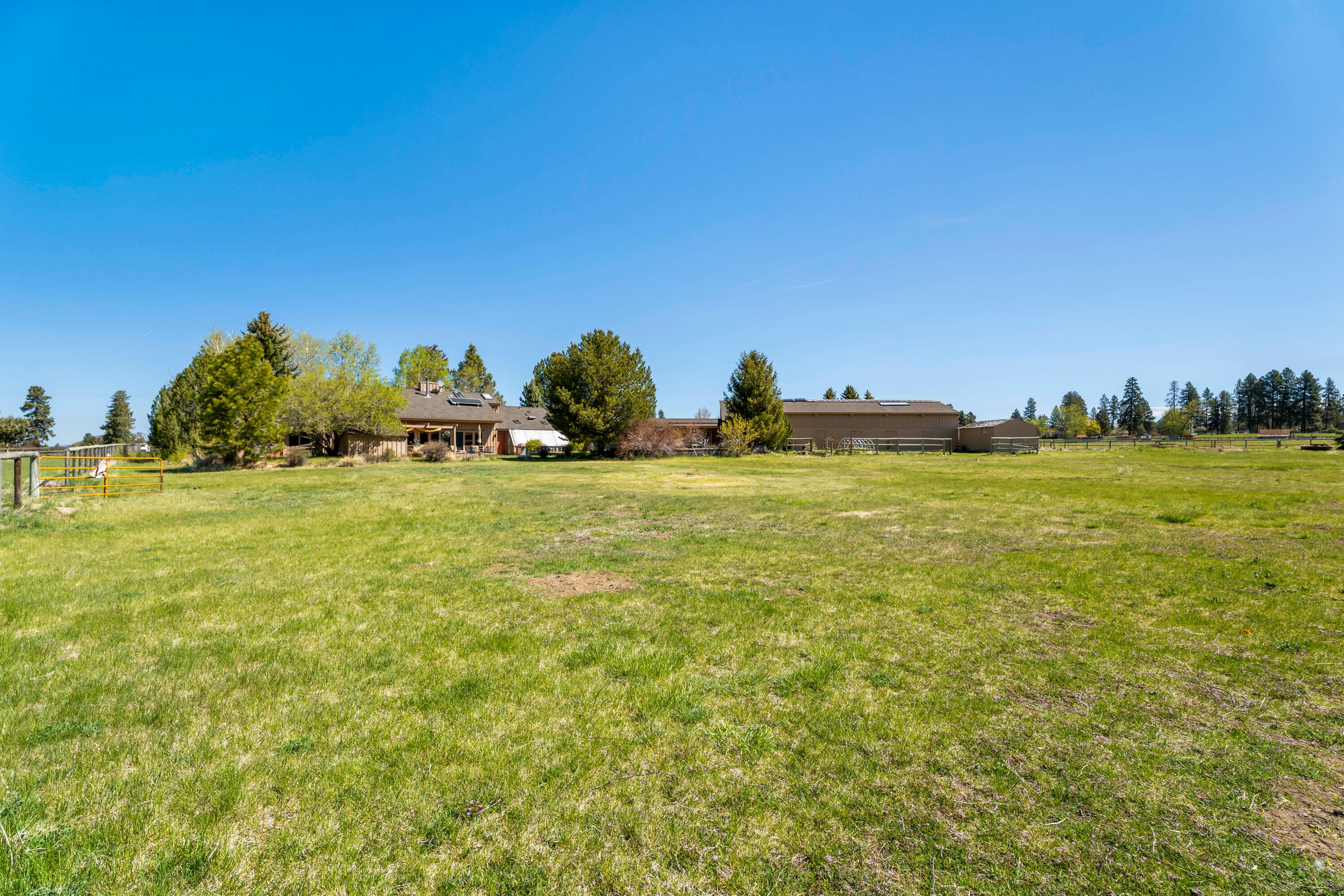 20875 Sholes Road Bend, OR 97702 - Photo 81 of 88 77-Exterior