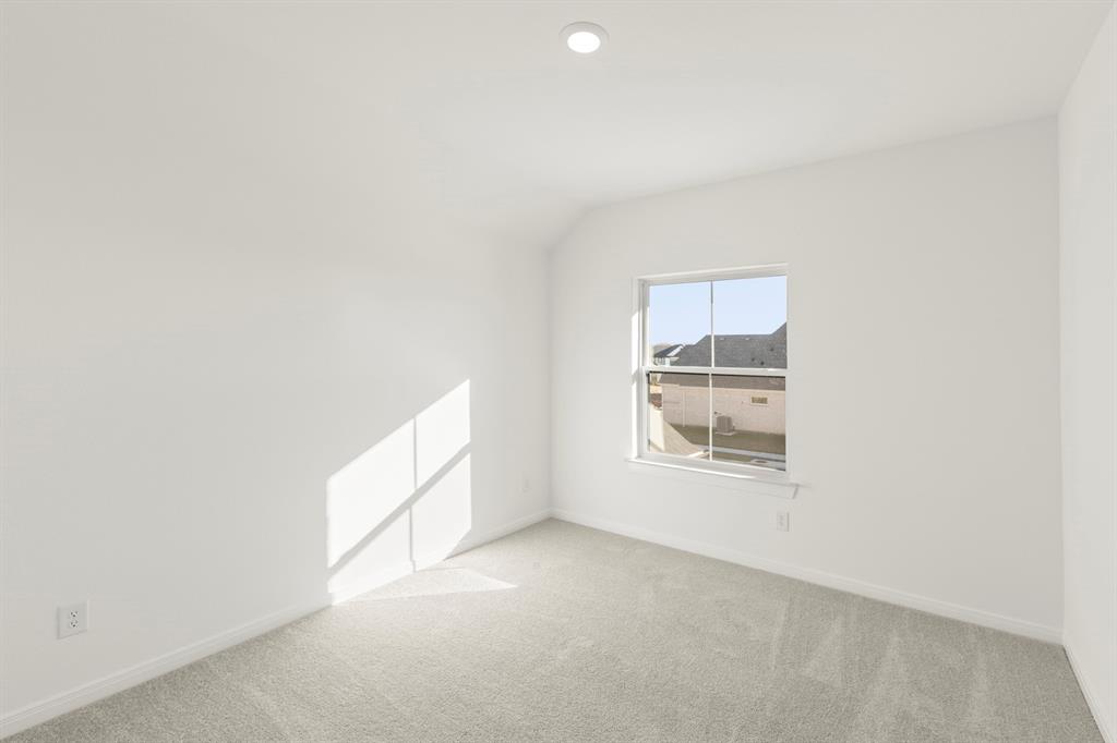 605 Bunchberry Street Justin, TX 76247 - Photo 23 of 28 22. 605 Bunchberry - Bed 4